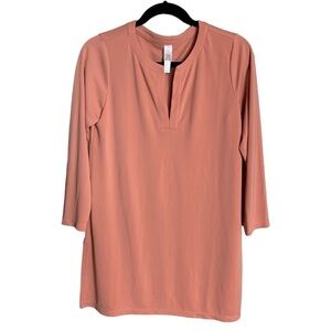 Marla Wynne Women’s Blush Tunic Size Small Lagenlook  Comfort Front Slit Mature